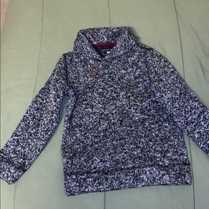 Boys size 6 pullover sweater